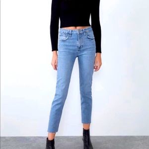 NWT Zara blue slim fit hi-rise jeans size 6